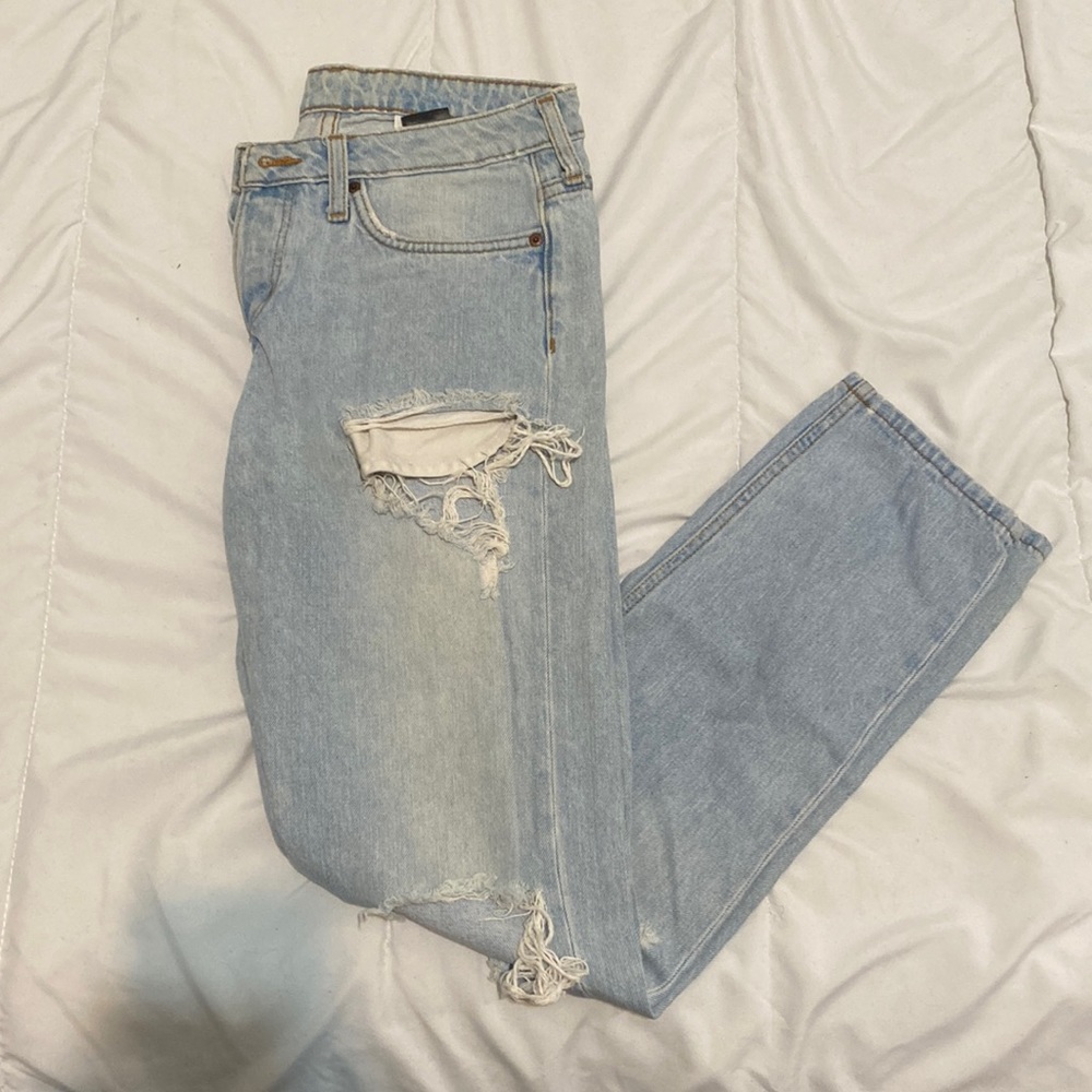 H&M &denim ripped boyfriend jeans